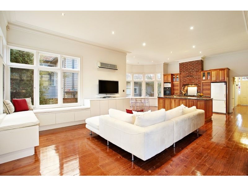 16 Laing Street, Mont Albert VIC 3127