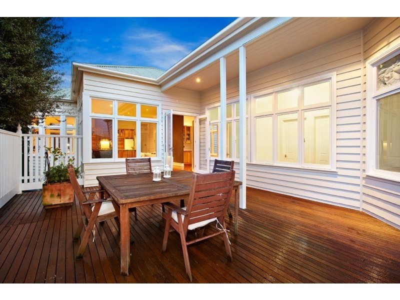 16 Laing Street, Mont Albert VIC 3127