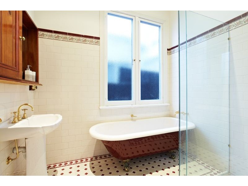 16 Laing Street, Mont Albert VIC 3127