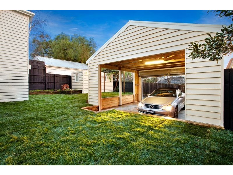 16 Laing Street, Mont Albert VIC 3127