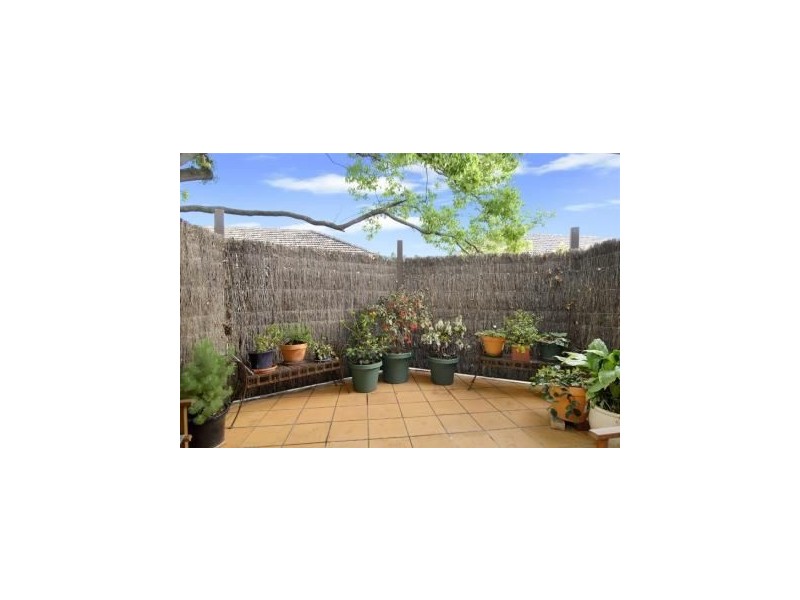 4/8 Hartington Street, Kew VIC 3101