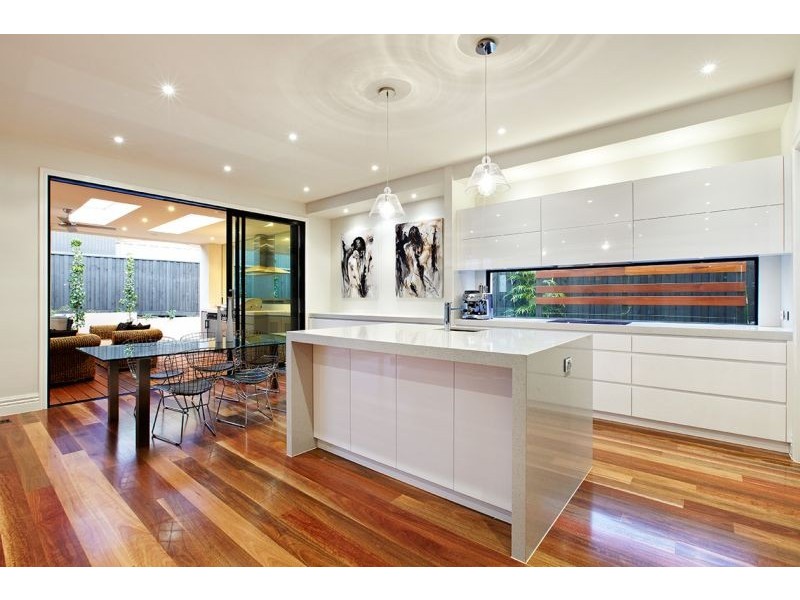 18 Olympiad Crescent, Box Hill North VIC 3129