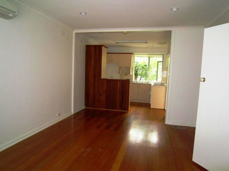 2/26 Leopold Street, Mont Albert VIC 3127