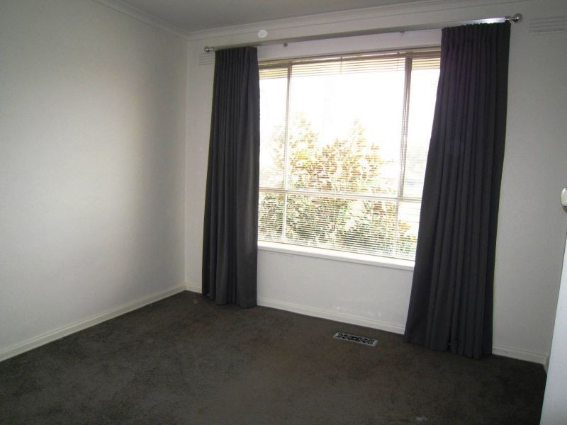 2/26 Leopold Street, Mont Albert VIC 3127
