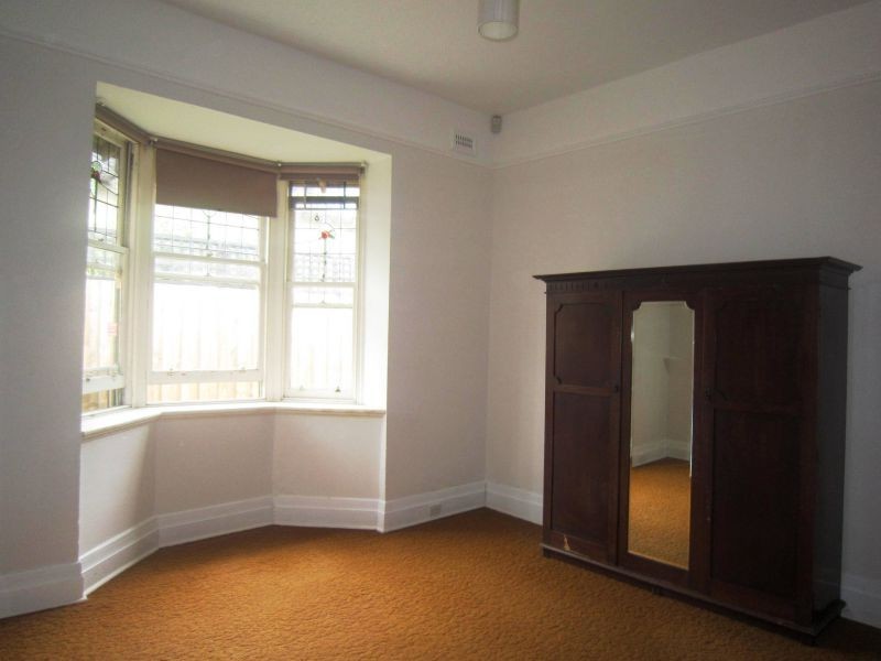 18 Windsor Cresent, Surrey Hills VIC 3127