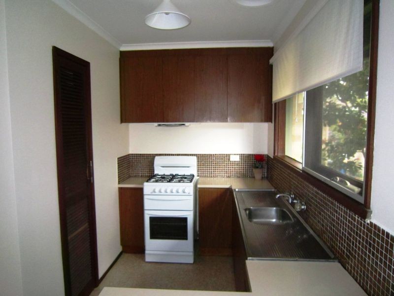 1/2-4 Rangeview Grove, Balwyn North VIC 3104