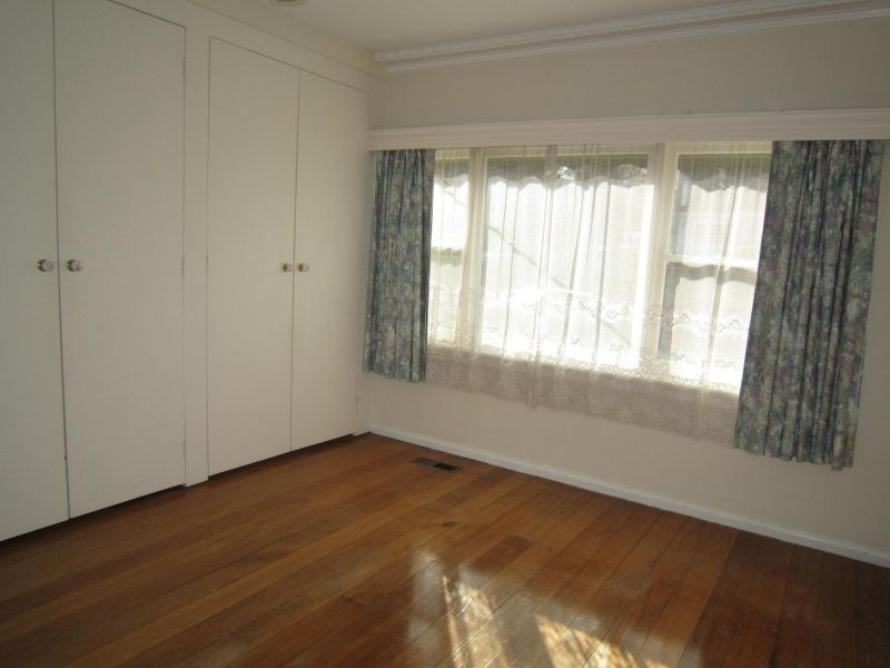 8 Benbrook Avenue, Mont Albert North VIC 3129