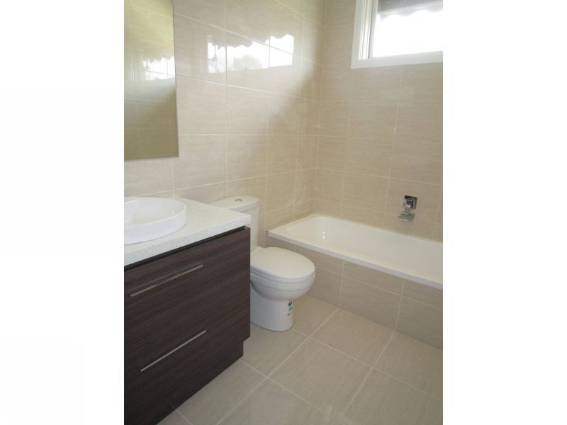 8 Benbrook Avenue, Mont Albert North VIC 3129