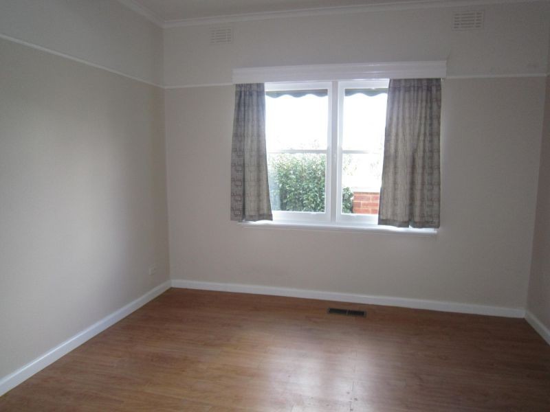 8 Benbrook Avenue, Mont Albert North VIC 3129