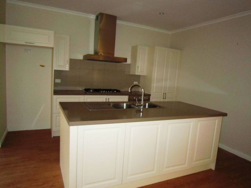 8 Benbrook Avenue, Mont Albert North VIC 3129