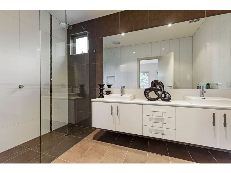93 Maud St & 17 Thackray St, Balwyn North VIC 3104