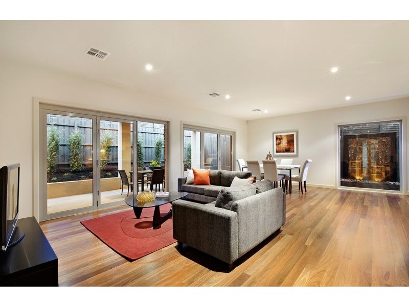 93 Maud St & 17 Thackray St, Balwyn North VIC 3104