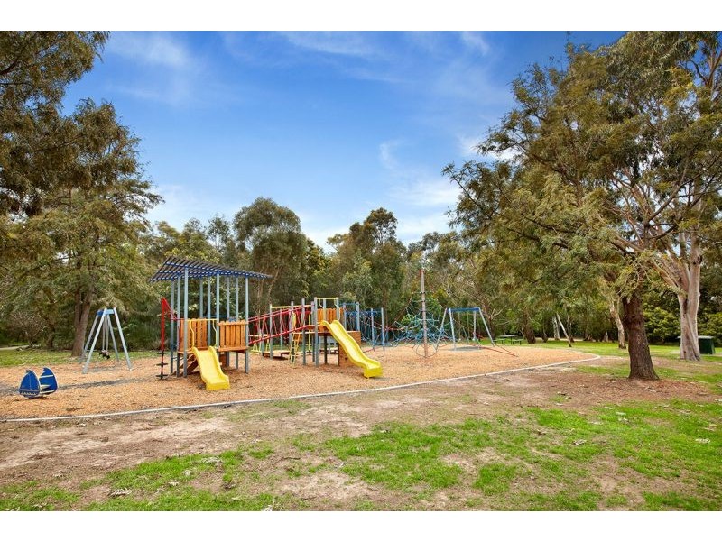 3 Oxford Street, Kew East VIC 3102