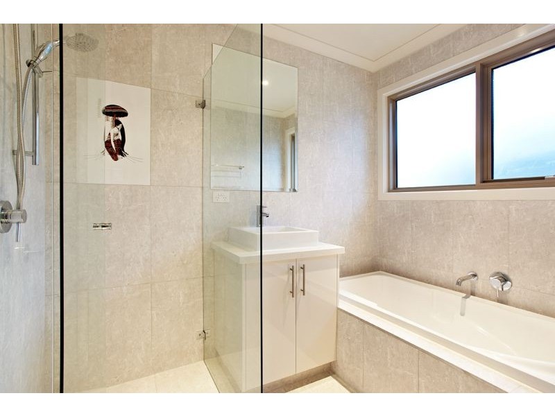 2/384 Belmore Road, Balwyn VIC 3103