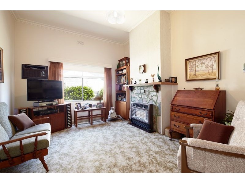 8 Segtoune Street, Kew VIC 3101