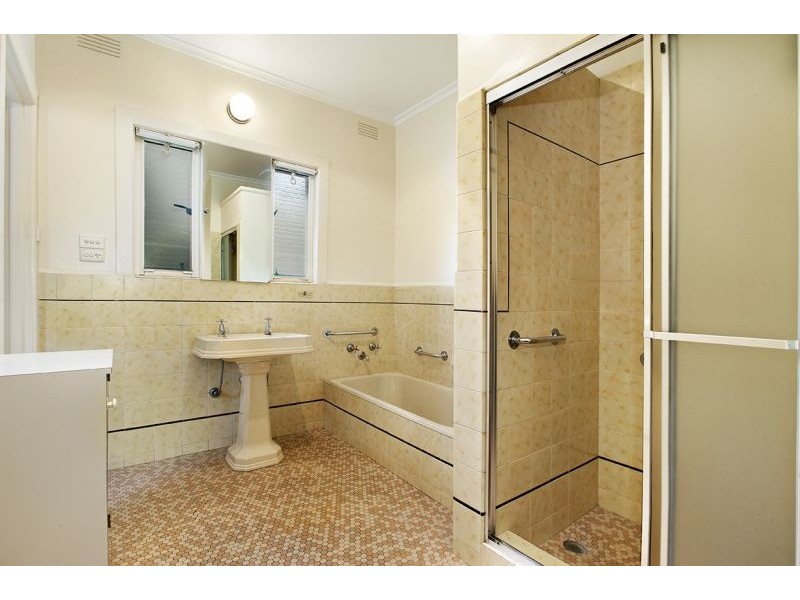 17 Cumberland Avenue, Balwyn North VIC 3104