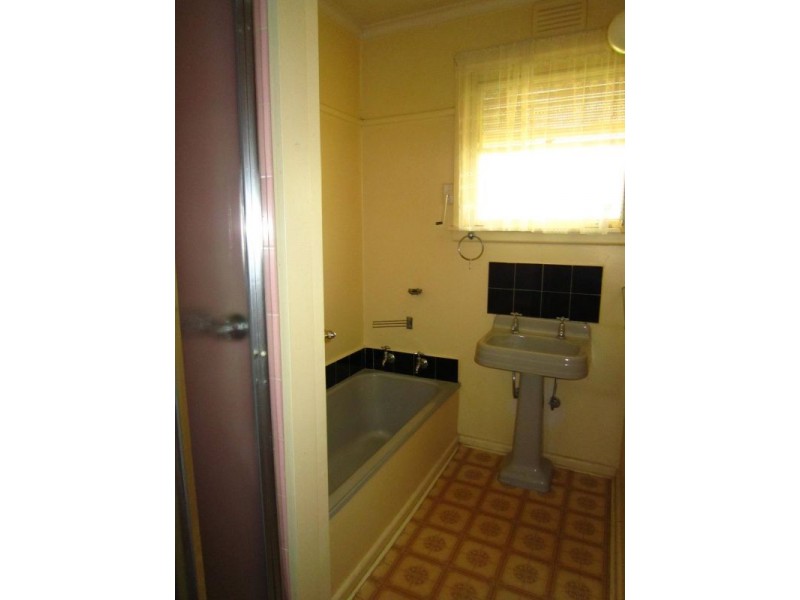 16 Quentin Street, Vermont VIC 3133