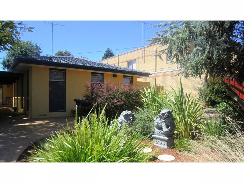 1 Inglis Court, Doncaster VIC 3108
