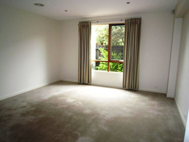 13 Princes Street, Caulfield North VIC 3161