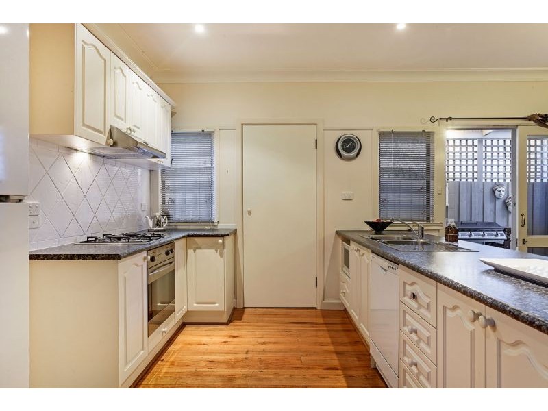 8 Darook Street, Blackburn South VIC 3130