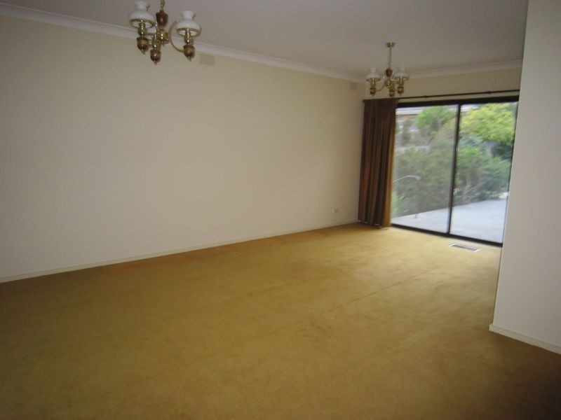 14 Buckingham Crescent, Doncaster VIC 3108