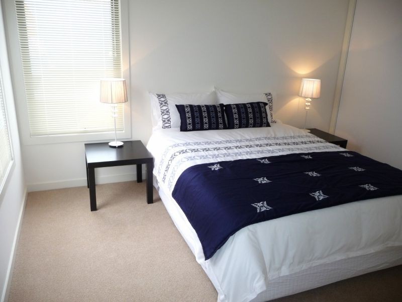 74 McDougall Drive, Melbourne VIC 3000