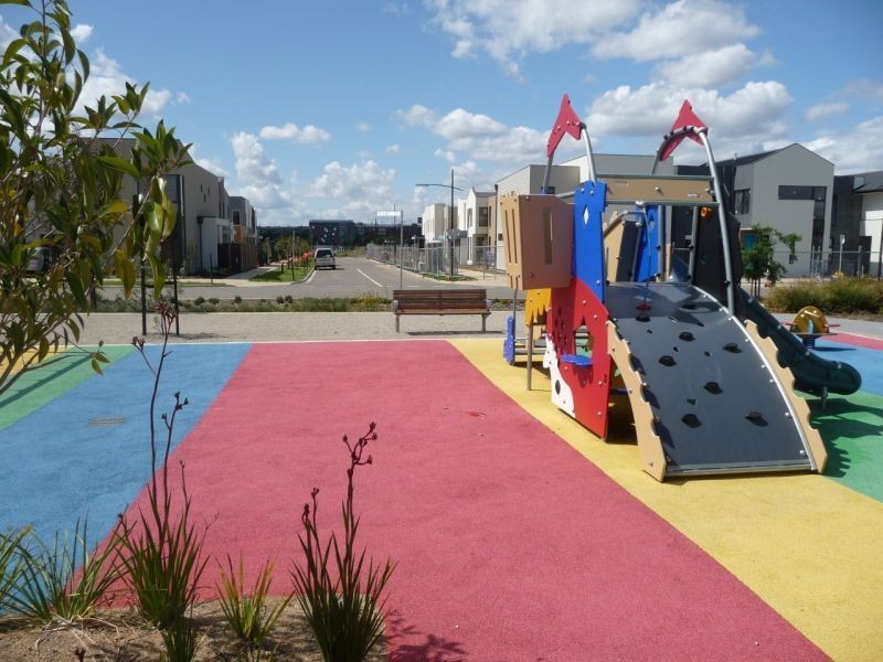 74 McDougall Drive, Melbourne VIC 3000