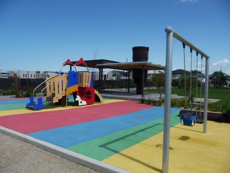 74 McDougall Drive, Melbourne VIC 3000