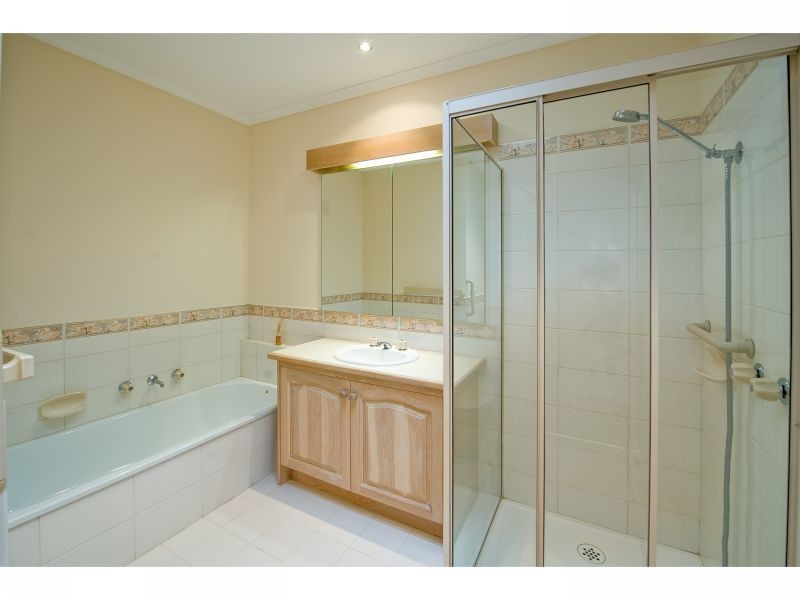 2/94 Balwyn Road, Balwyn VIC 3103
