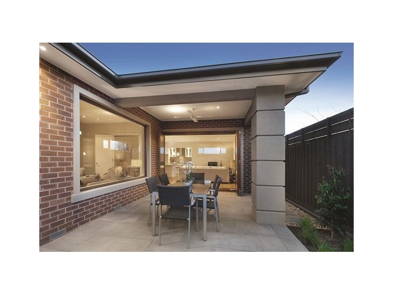 2/24 Range Street, Camberwell VIC 3124