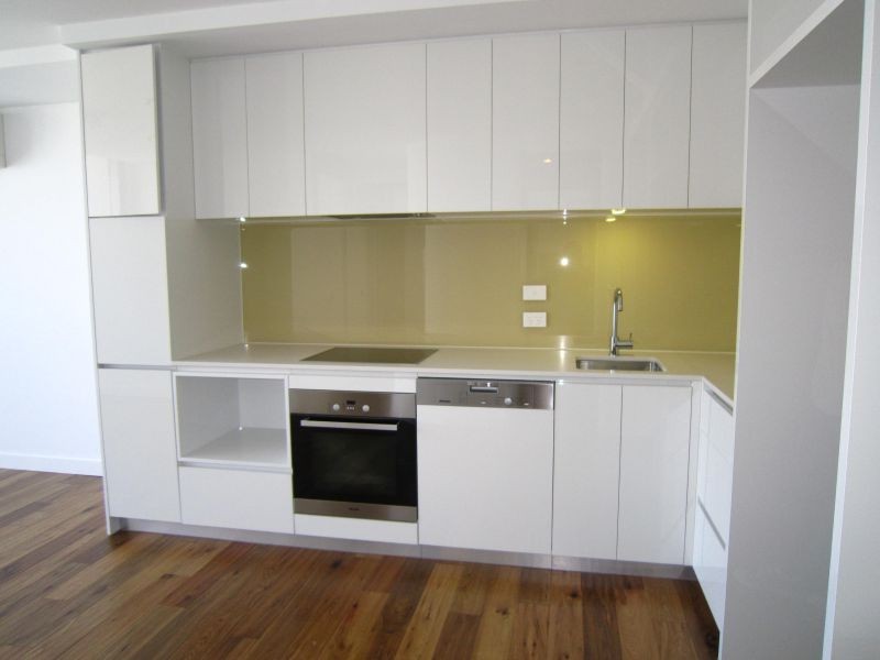 815/101 Bay Street, Port Melbourne VIC 3207