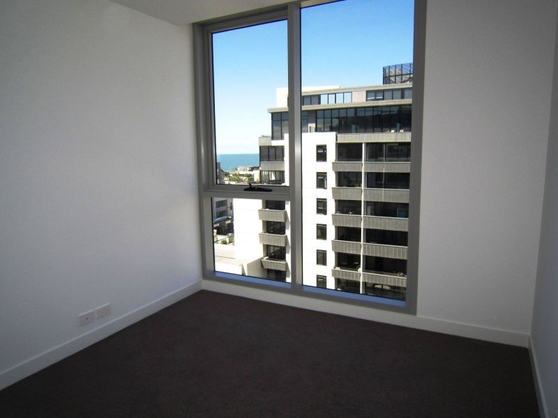 815/101 Bay Street, Port Melbourne VIC 3207