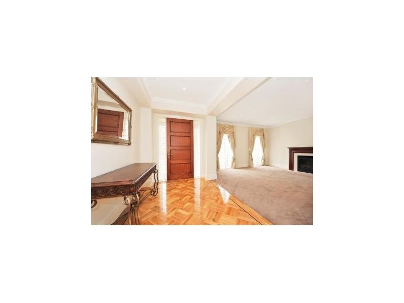 12 Alandale Avenue, Balwyn VIC 3103