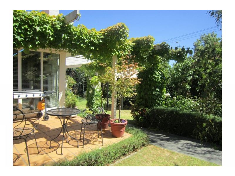 1/306 Belmore Road, Balwyn VIC 3103