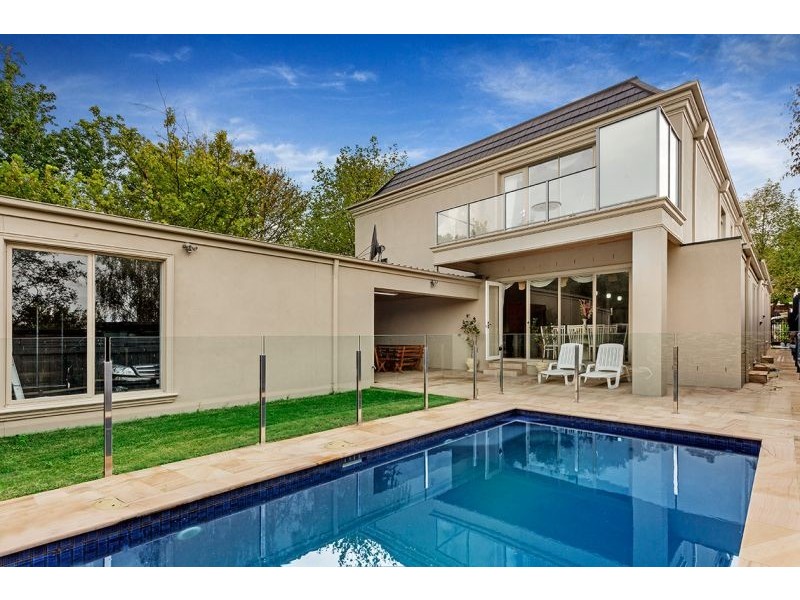 27 Boronia Street, Canterbury VIC 3126