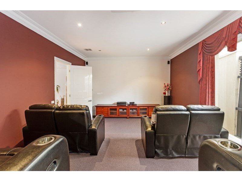 27 Boronia Street, Canterbury VIC 3126