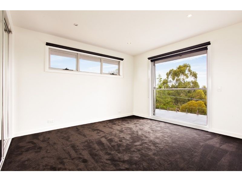 33a Bowen Road, Doncaster East VIC 3109