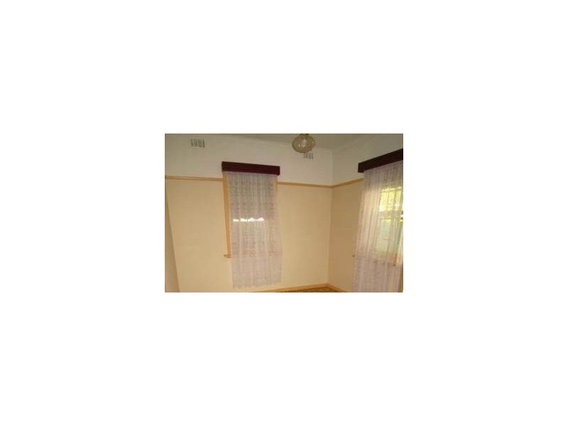 2 Oxford Street, Kew East VIC 3102