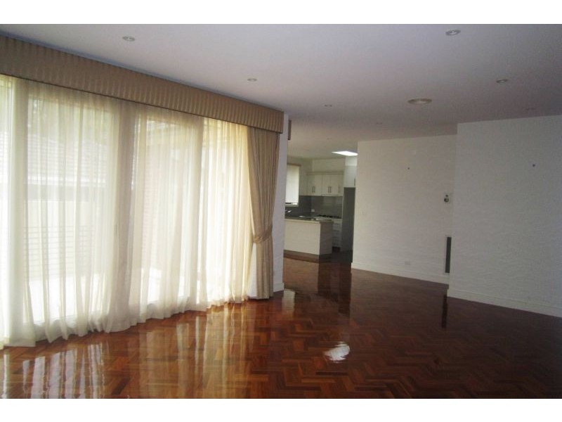 6/2 Raynes Street, Balwyn VIC 3103