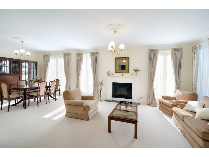 5 Beech St, Surrey Hills VIC 3127