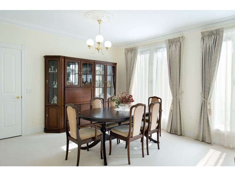 5 Beech St, Surrey Hills VIC 3127