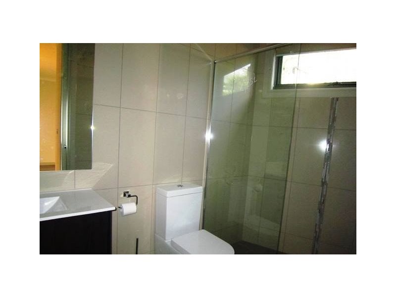 2/4 Loraine Avenue, Mont Albert North VIC 3129