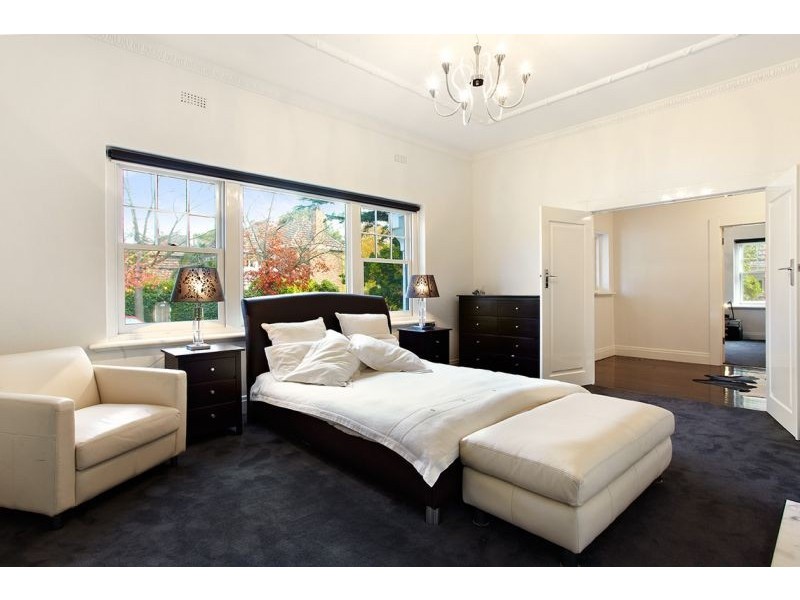 15 Chatfield Avenue, Balwyn VIC 3103