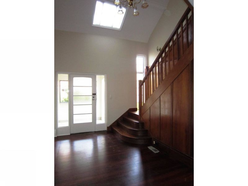 11 Boston Road, Balwyn VIC 3103