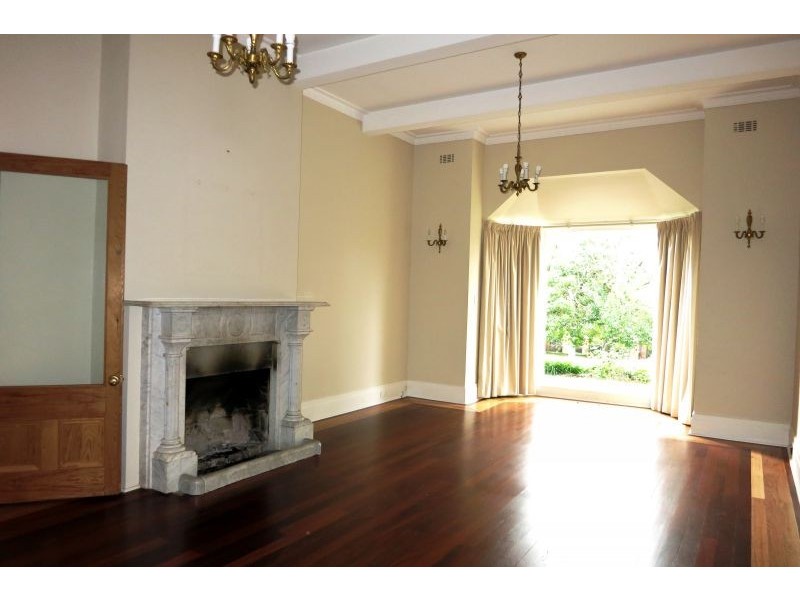 11 Boston Road, Balwyn VIC 3103