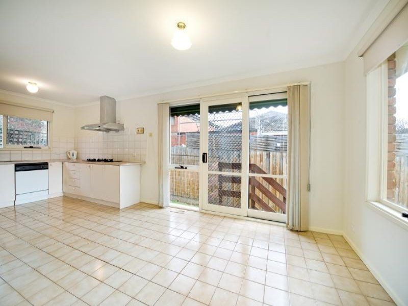 2/4 Woods Street, Balwyn VIC 3103