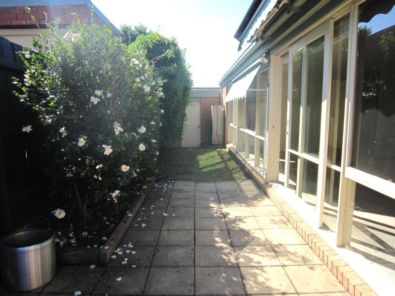 2/36 Strabane Ave, Mont Albert North VIC 3129