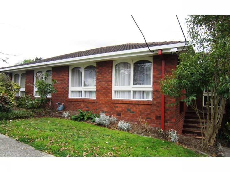 2/18 Thames Street, Box Hill North VIC 3129