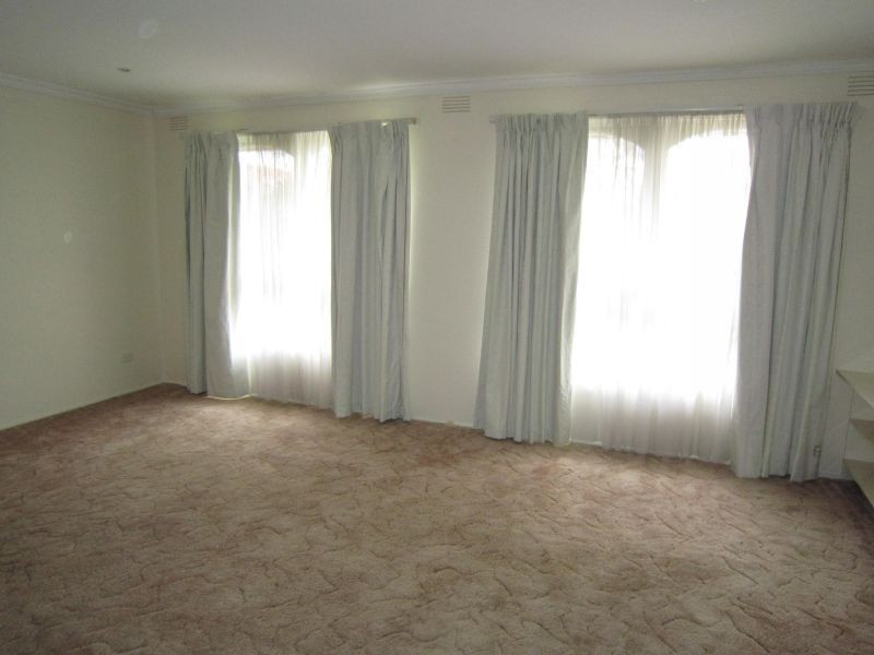 2/18 Thames Street, Box Hill North VIC 3129