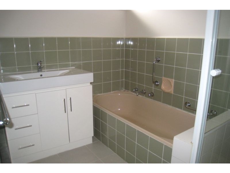 2/4 Westminster Street, Balwyn VIC 3103